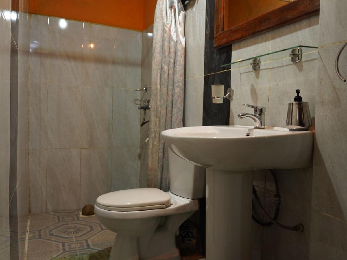 Redwood Homestay Nuwara Eliya Ngoại thất bức ảnh