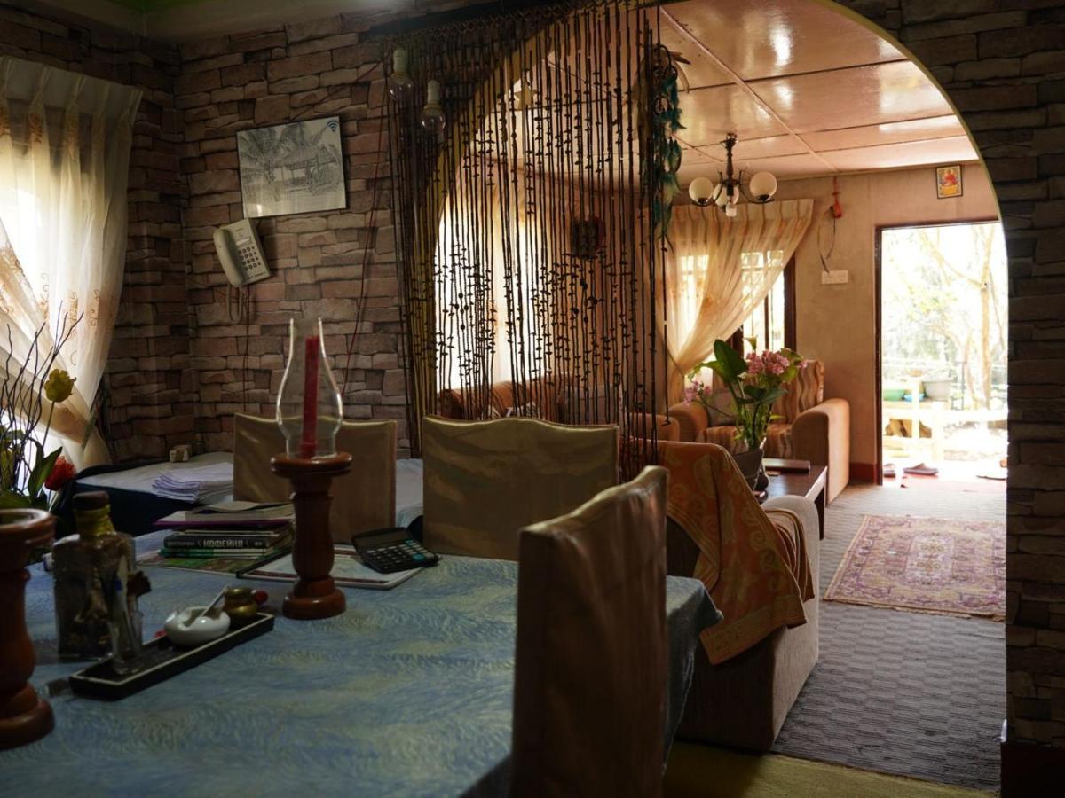 Redwood Homestay Nuwara Eliya Ngoại thất bức ảnh
