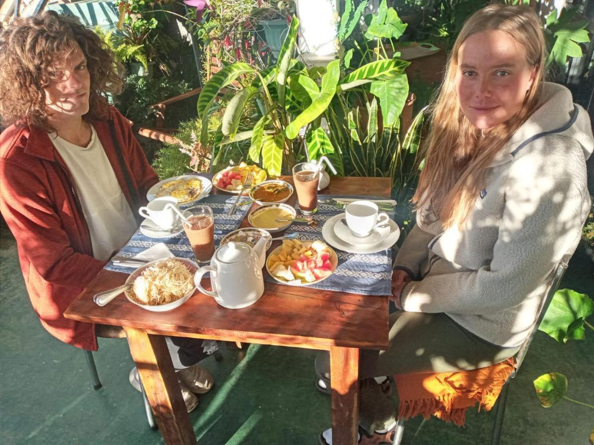 Redwood Homestay Nuwara Eliya Ngoại thất bức ảnh