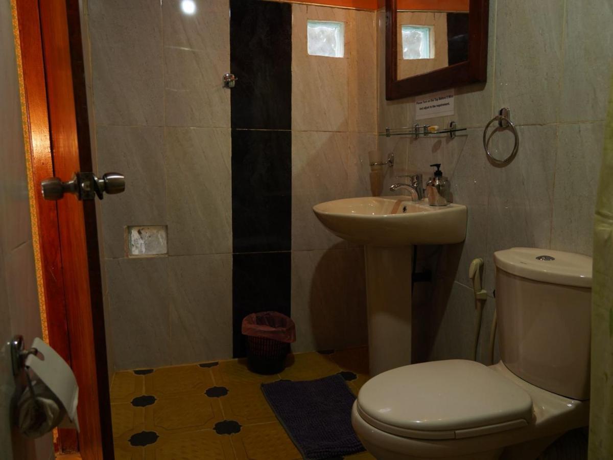 Redwood Homestay Nuwara Eliya Ngoại thất bức ảnh