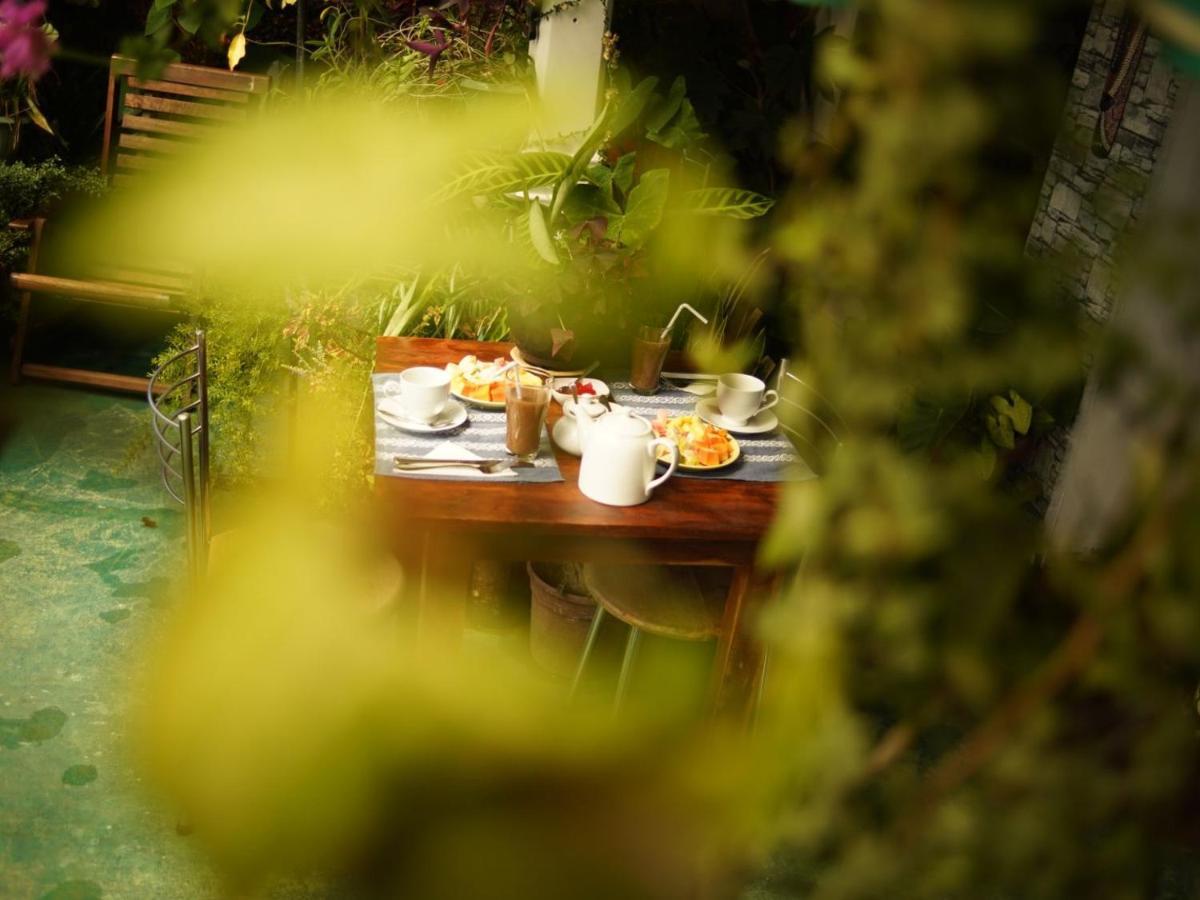 Redwood Homestay Nuwara Eliya Ngoại thất bức ảnh