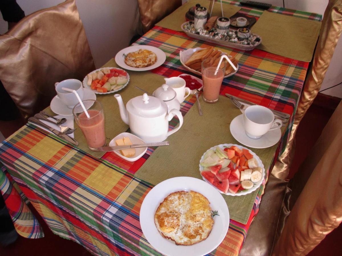 Redwood Homestay Nuwara Eliya Ngoại thất bức ảnh